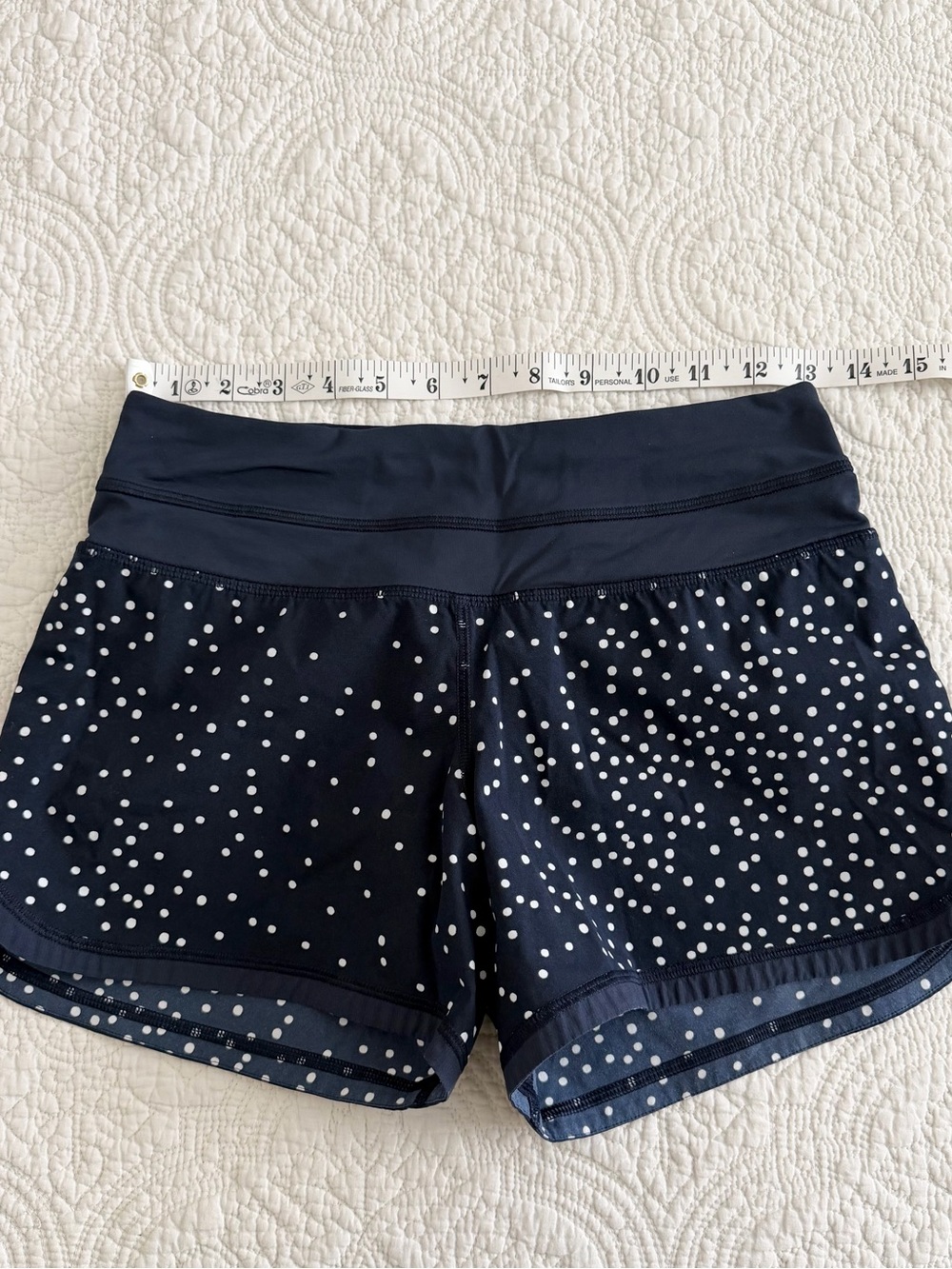 Lululemon Size 2 Navy Polka Dot 4in Inseam Groovy Running Shorts Workout Active - Picture 6 of 10